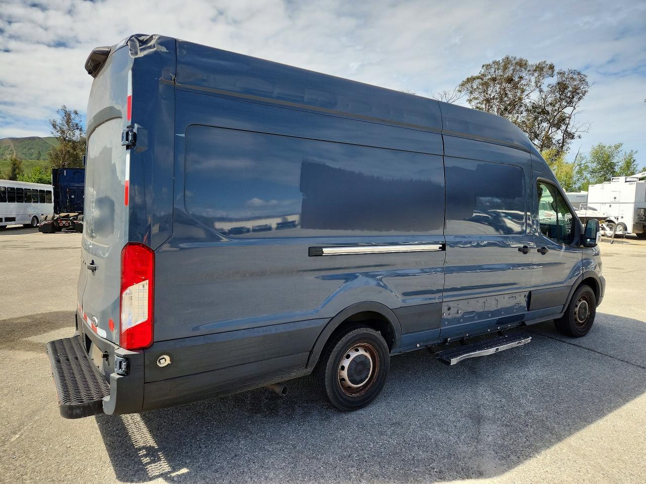 2020 FORD Transit — VIN 1FTBR3X83LKB27698 — photo 3